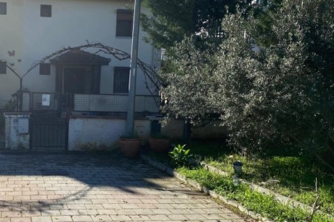 Foça mah Çalış Plajına  Yakın Satılık İkiz Villa