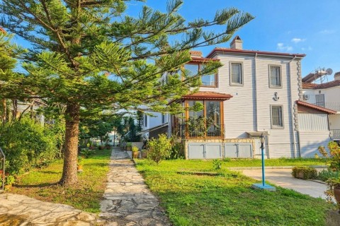 Fethiye Çalış ta Plaja 1 km Satılık İkiz Villa