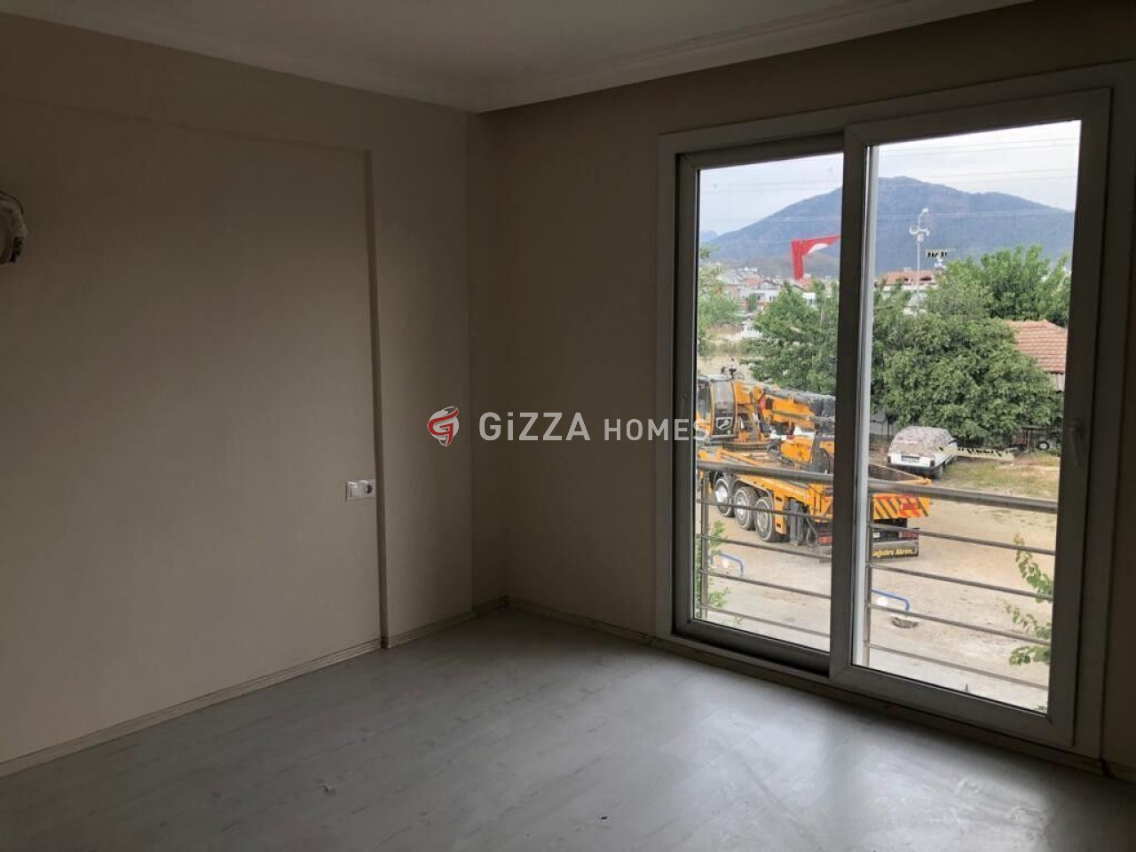 Fethiye Cami Mahallesinde Müstakil Girişli 4+1 Kiralık Daire